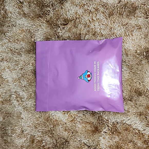 The Woobles Tiny Party Hat - Picture 2 of 2